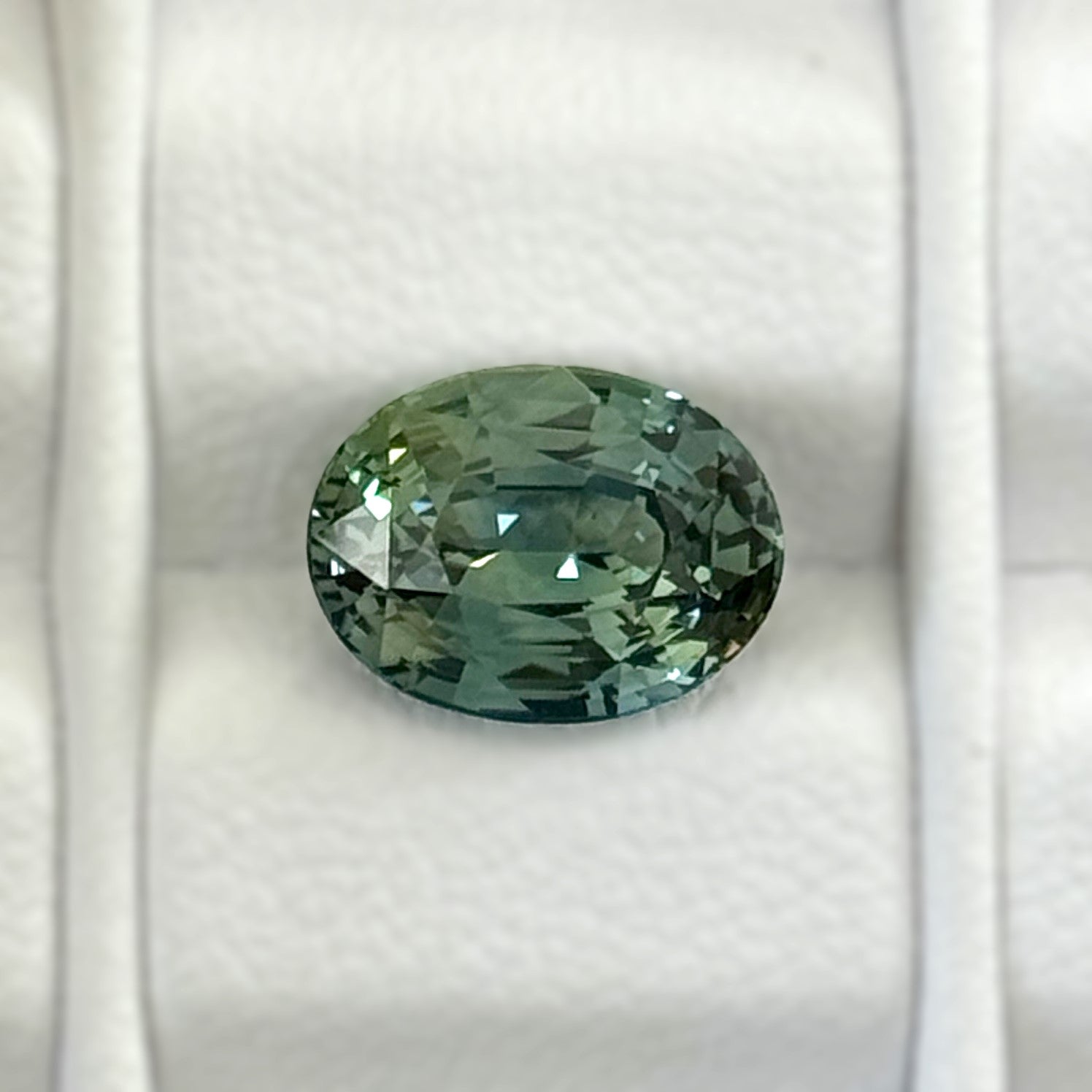 Green Sapphire 3.59ct Oval