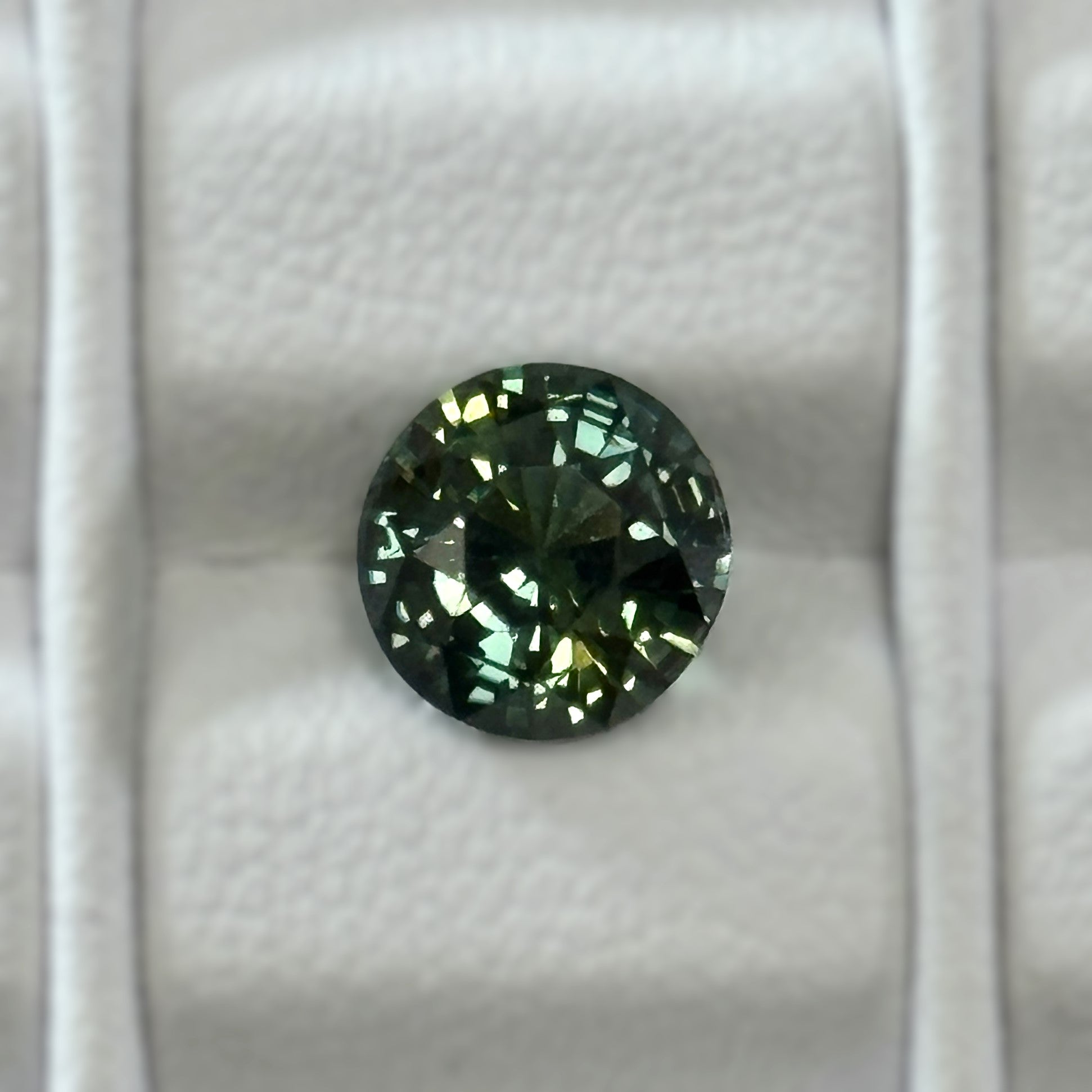 Green Sapphire 2.70ct Round