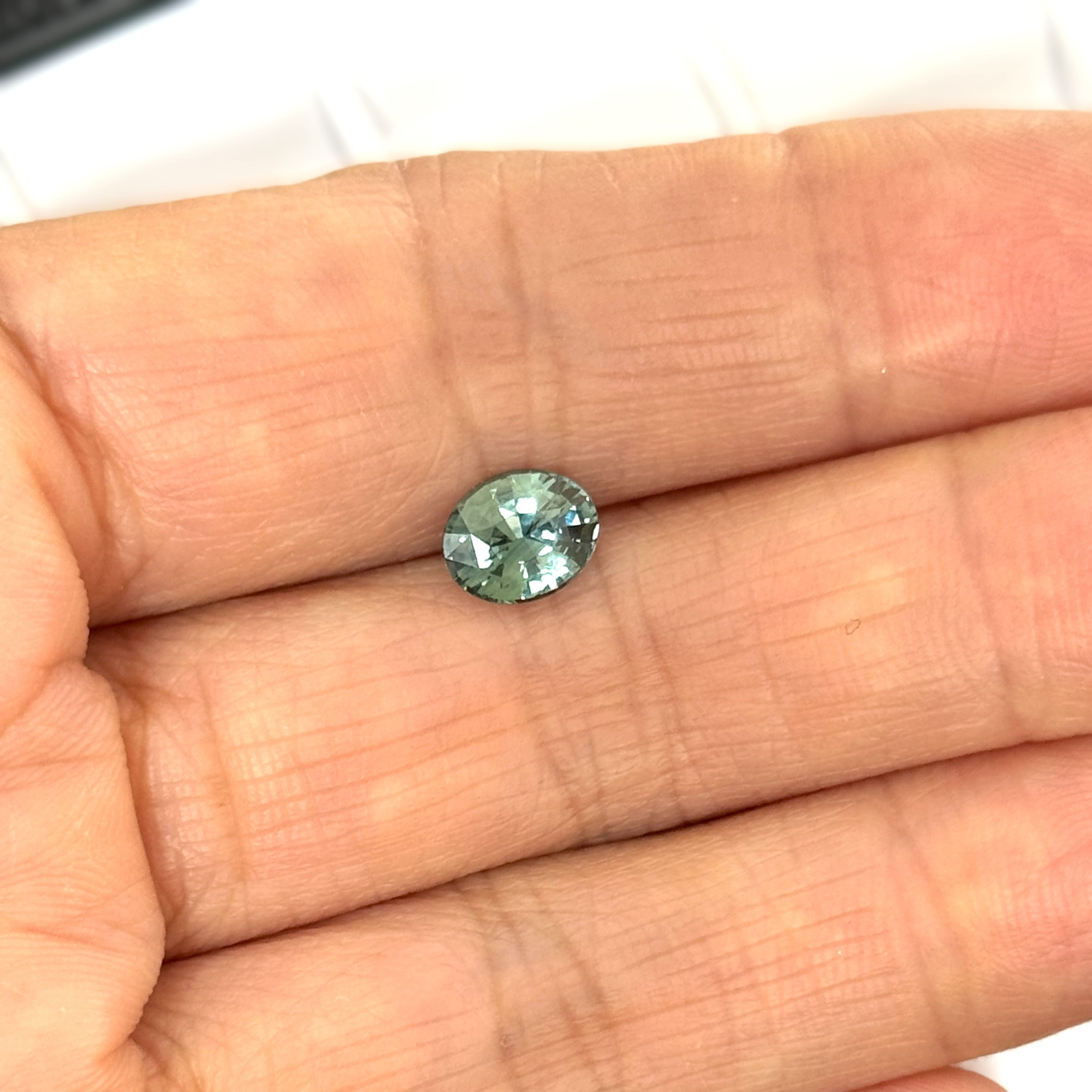 Green Sapphire 1.56ct Oval