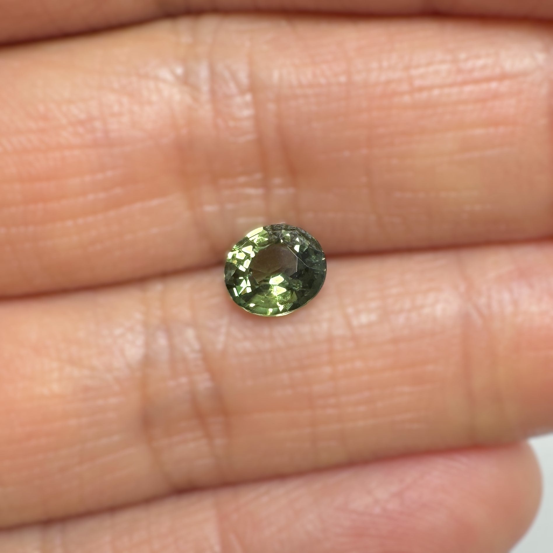 Green Sapphire 1.05ct Oval