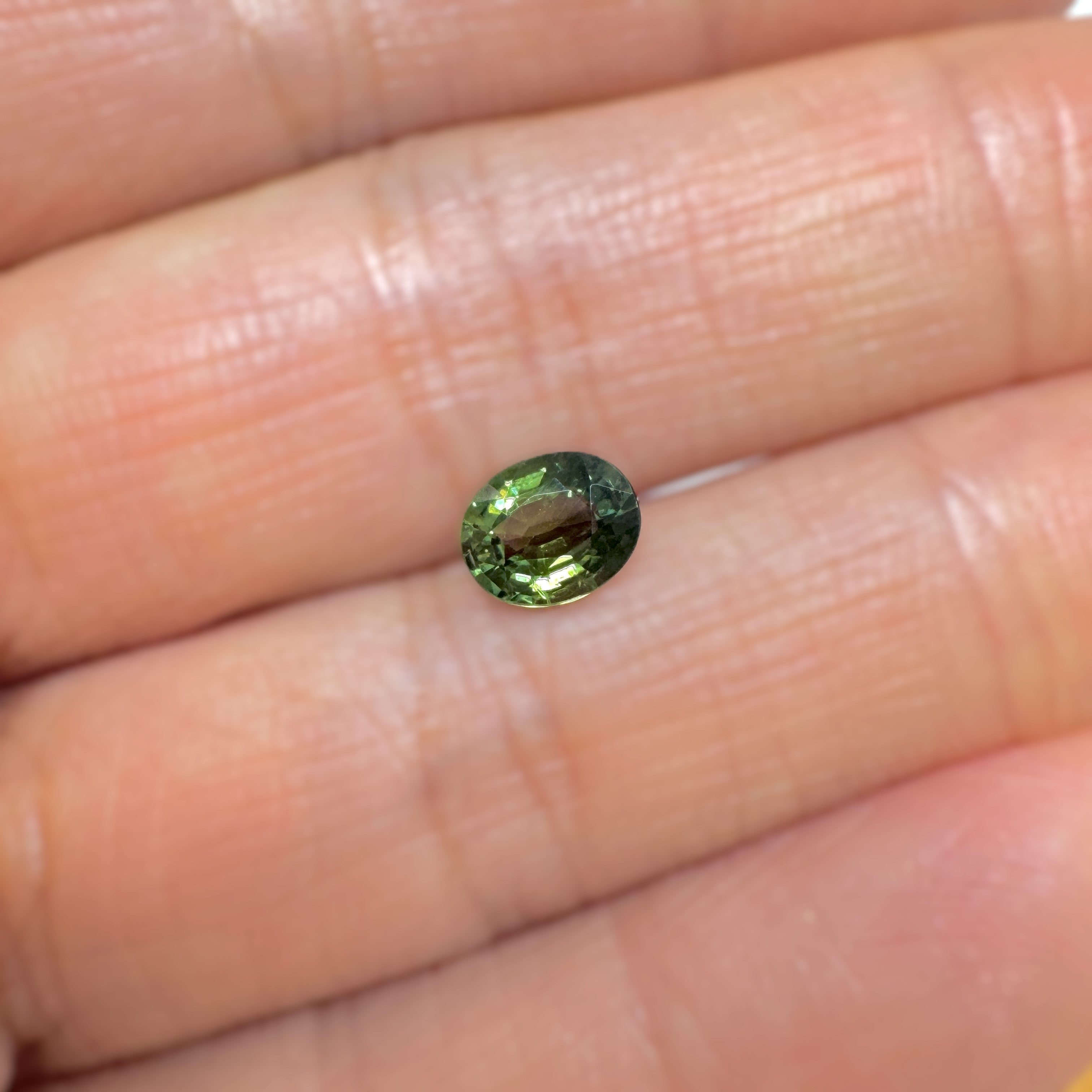 Green Sapphire 1.04ct Oval