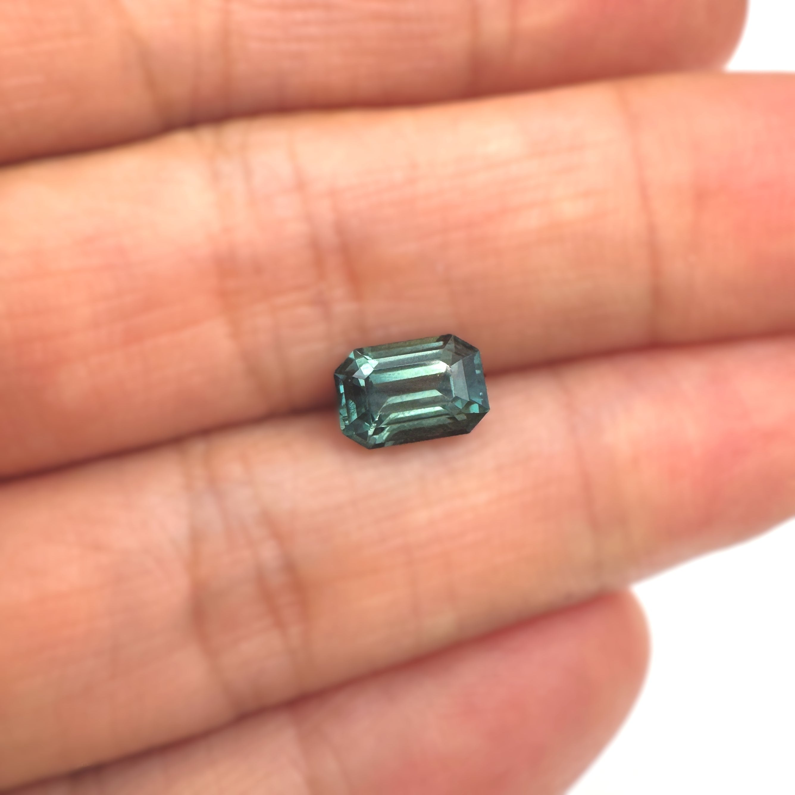 Green Sapphire 1.69ct Octagonal