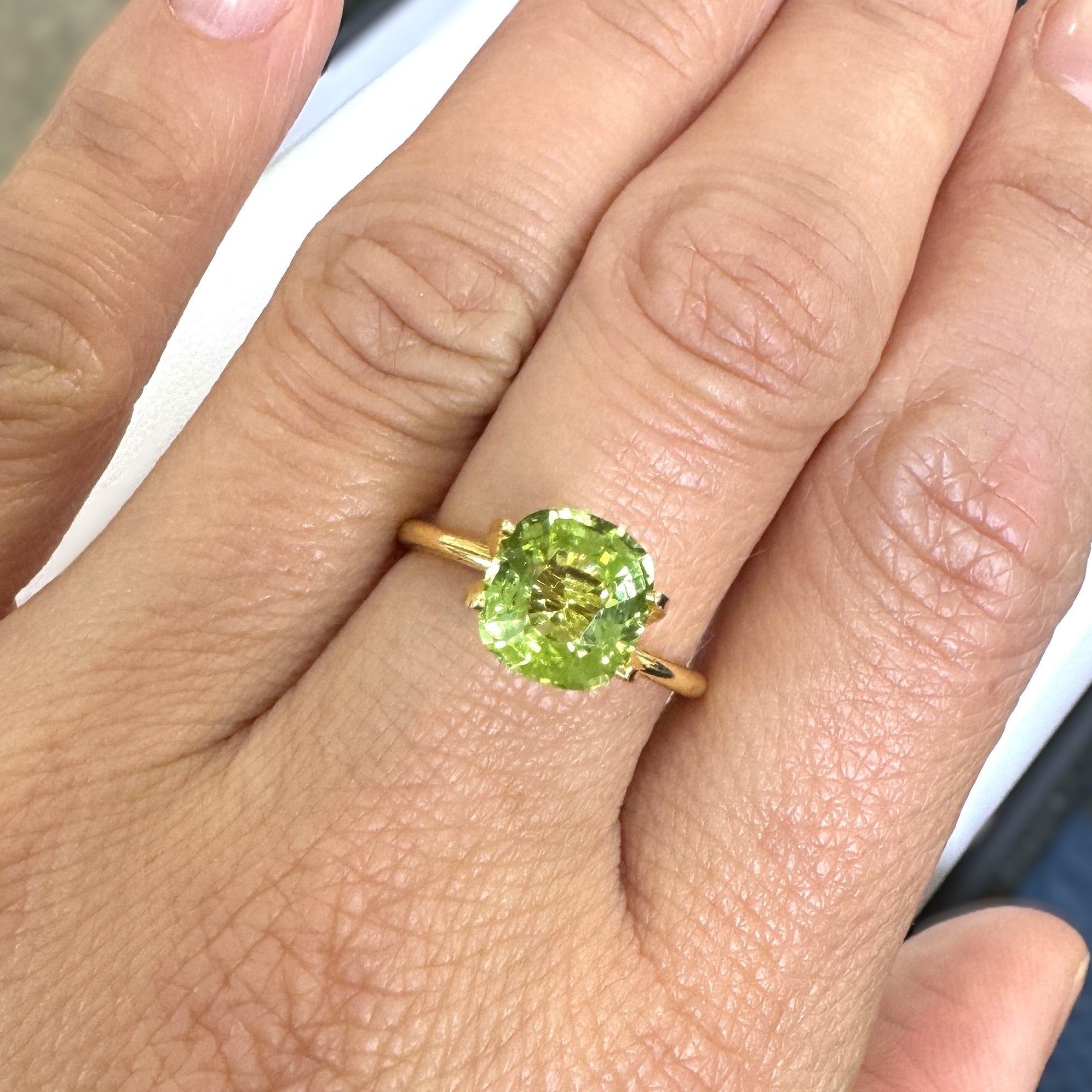 Peridot 1.98ct Cushion